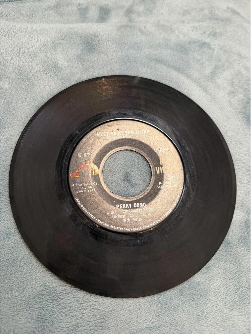 Perry Como Meet Me At The Altar 45 RPM RCA Victor 47-8722 No Sleeve